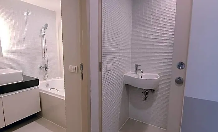 Twenty Three Hotel 3*