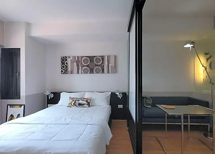 Twenty Three Hotel